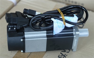 Vahelduvvoolu keskmise inertsiga seeria servomootor ACH 0.75-3.8 Nimivõimsus 2000-2500 Nimikiirus parema nimipöördemomendi saavutamiseks